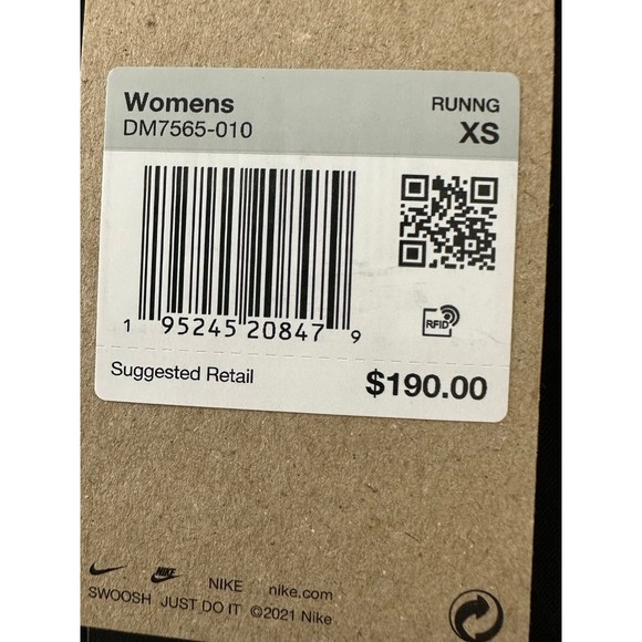 NWT Nike GORE-TEX Trail Jacket Women Waterproof Running Jacket Black DM7565-010 - Picture 3 of 12